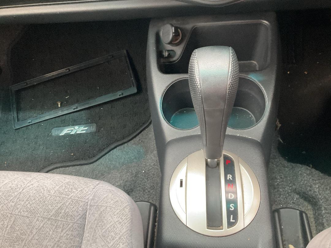 Photo '11' of Honda FIT