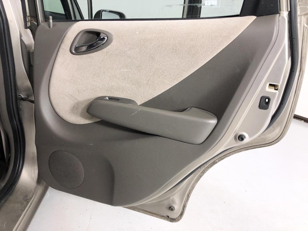 Photo '19' of Honda FIT Photo '19' of Honda FIT