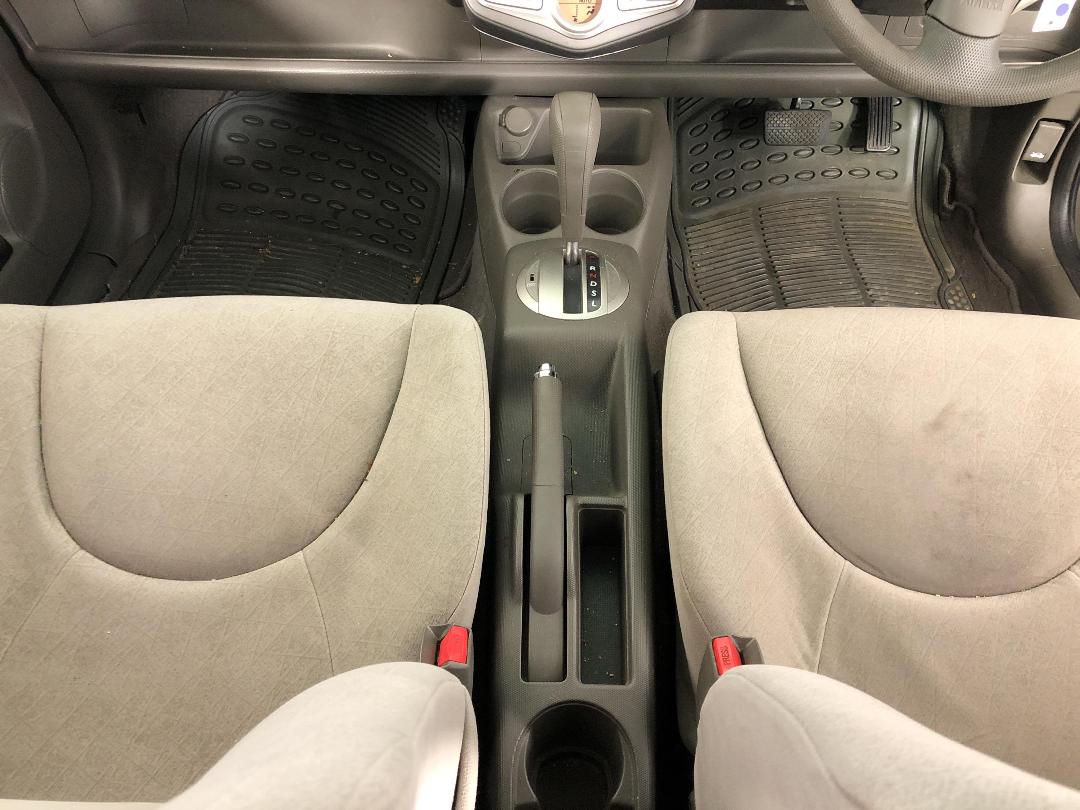 Photo '18' of Honda FIT Photo '18' of Honda FIT