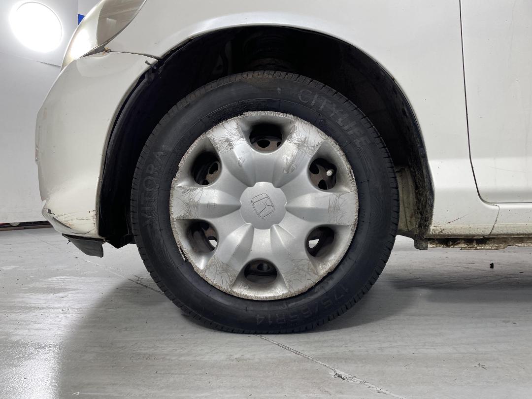 Photo '10' of Honda FIT