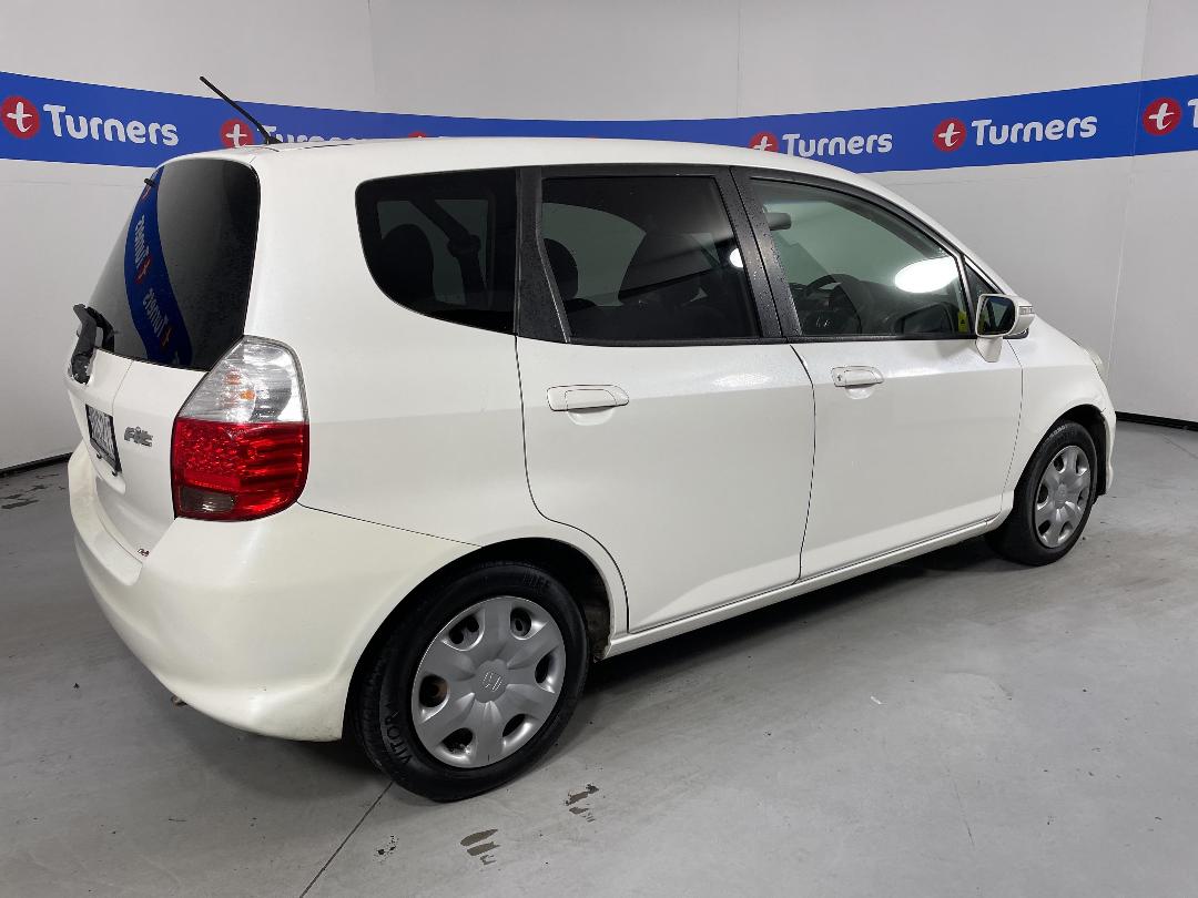 Photo '7' of Honda FIT