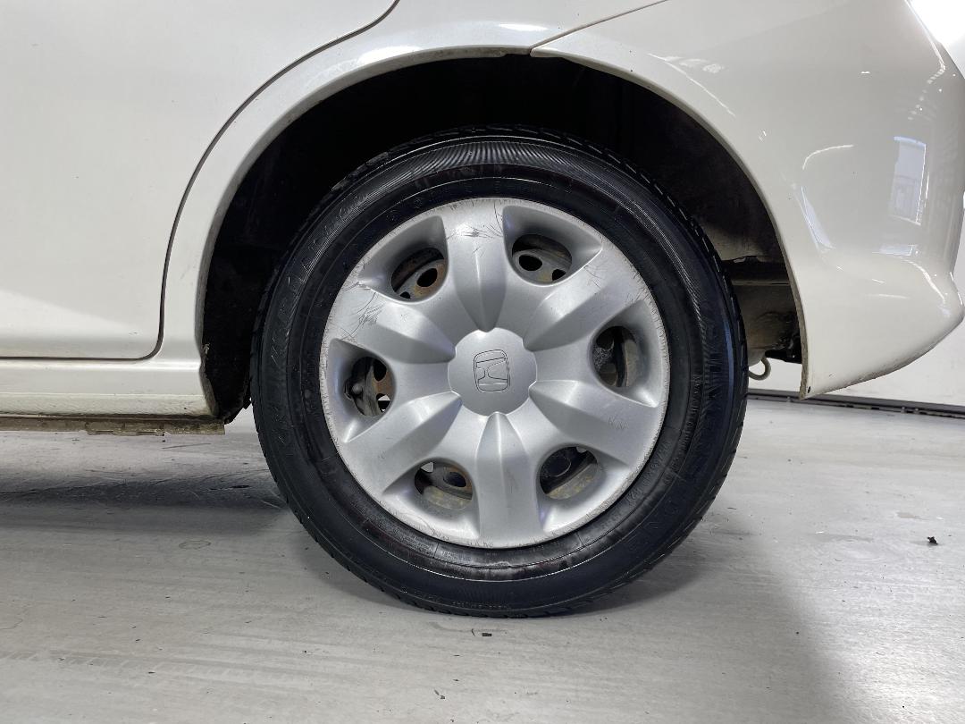 Photo '11' of Honda FIT