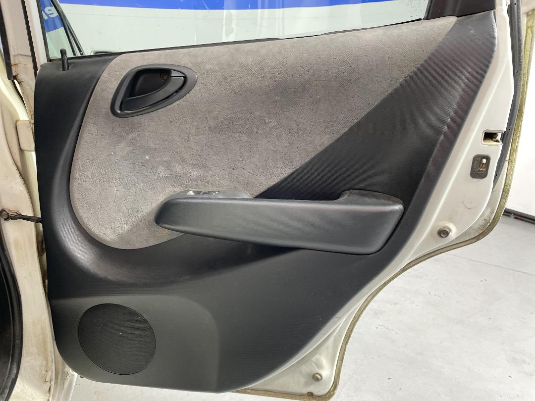 Photo '19' of Honda FIT