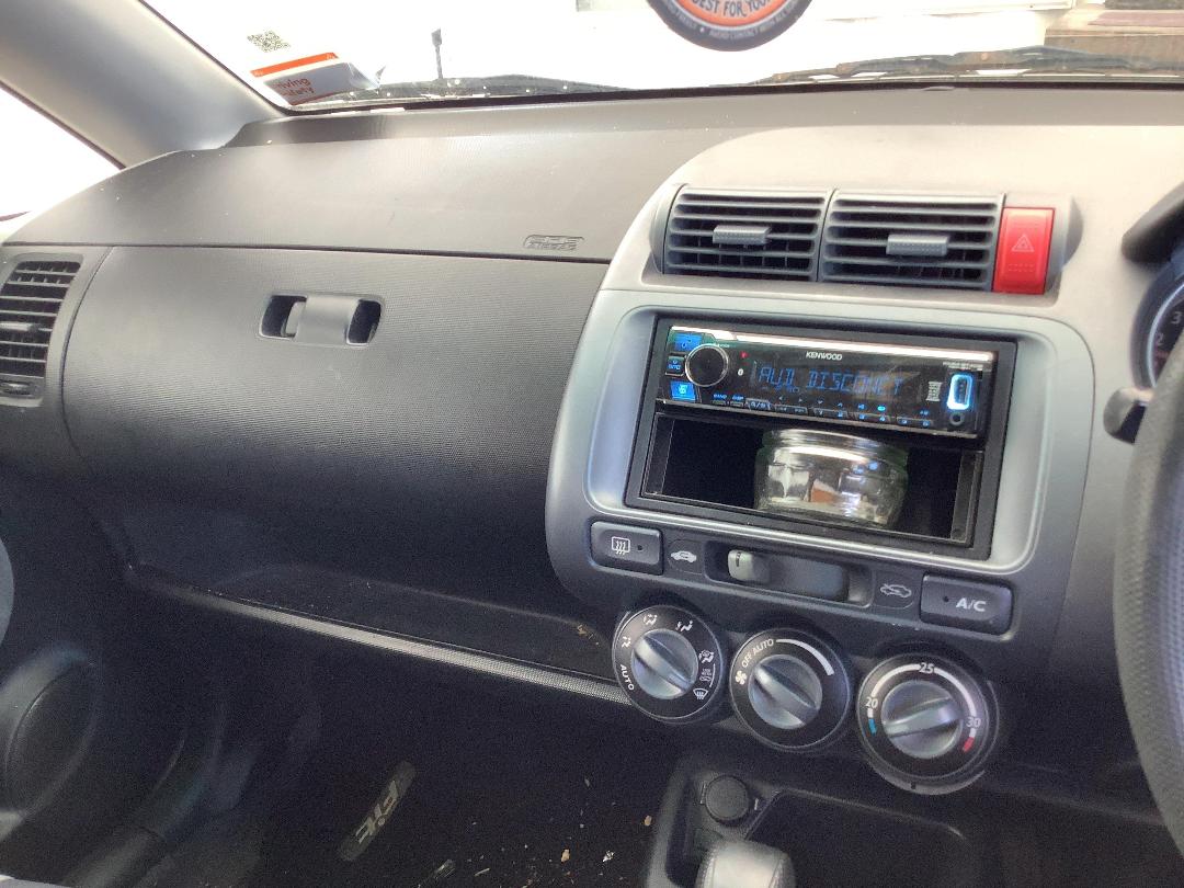 Photo '15' of Honda FIT Photo '15' of Honda FIT