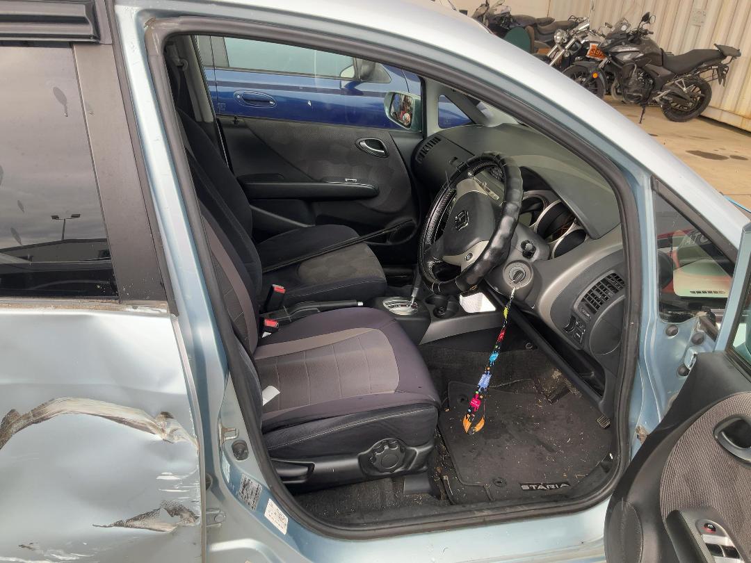 Photo '7' of Honda FIT