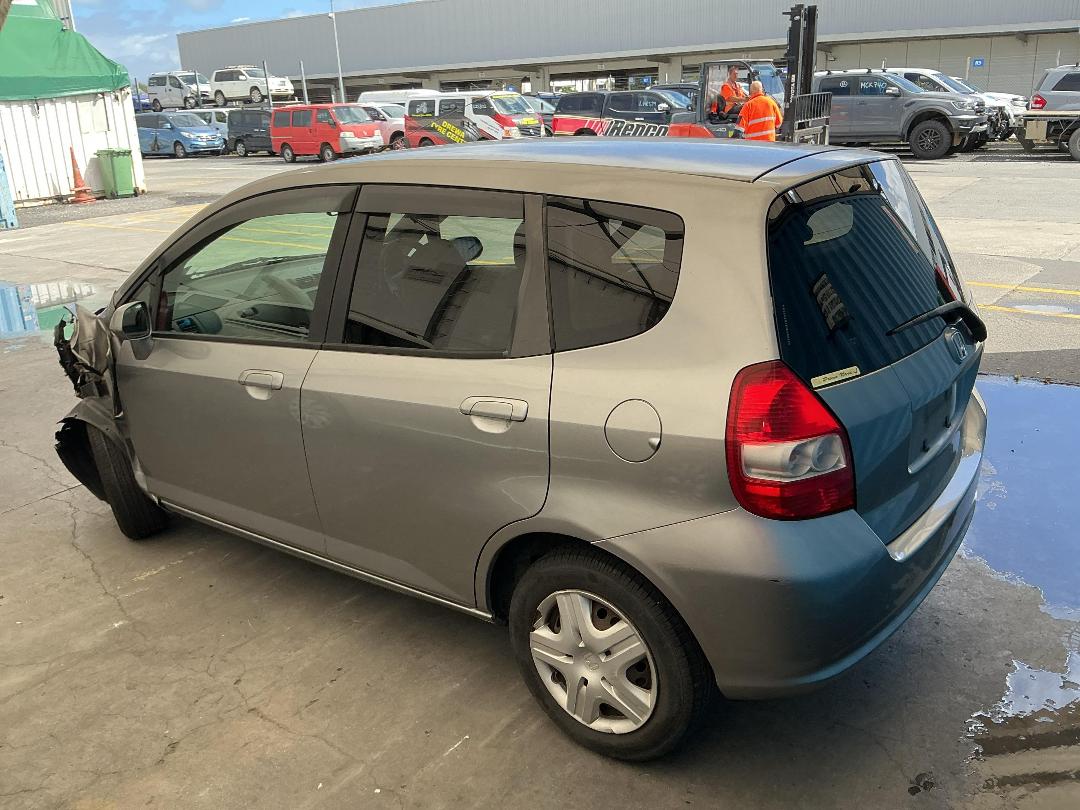 Photo '4' of Honda FIT