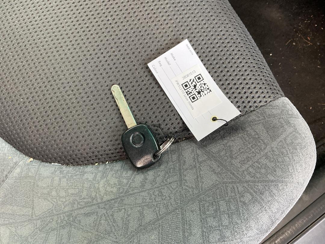 Photo '10' of Honda FIT