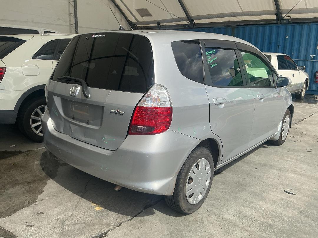 Photo '6' of Honda FIT