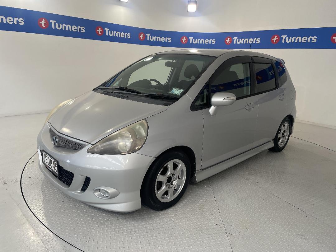 Photo '4' of Honda FIT