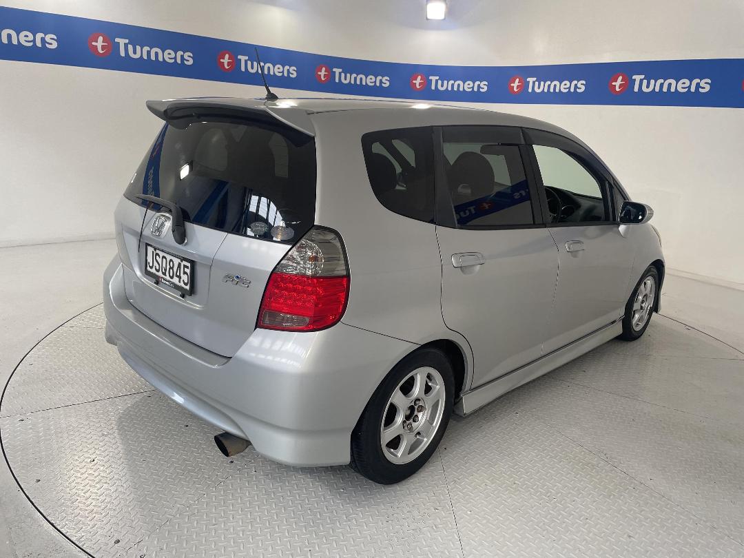 Photo '7' of Honda FIT