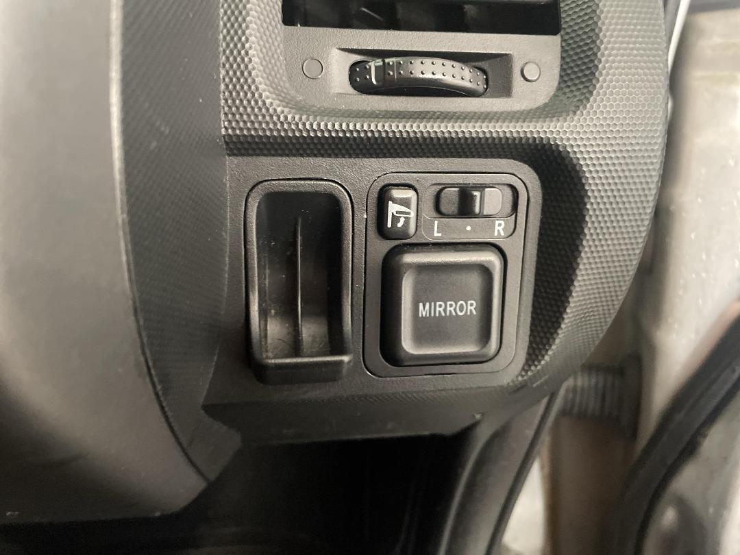 Photo '24' of Honda FIT