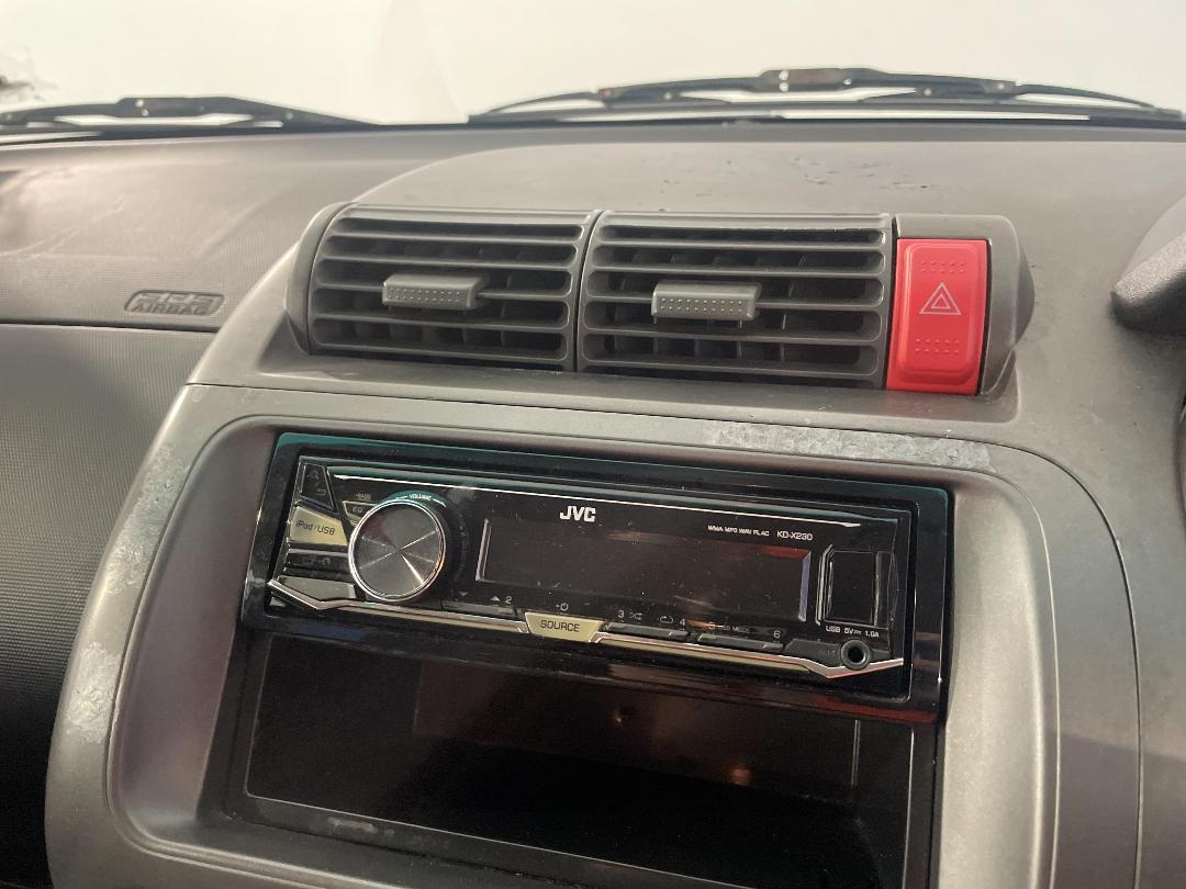 Photo '26' of Honda FIT