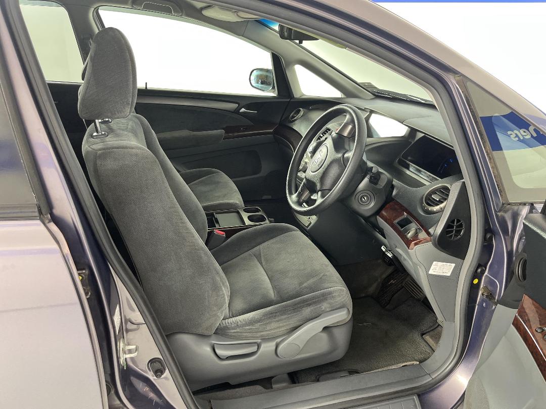 Photo '16' of Honda Odyssey