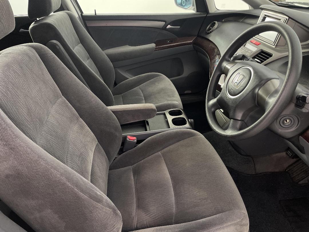 Photo '16' of Honda Odyssey