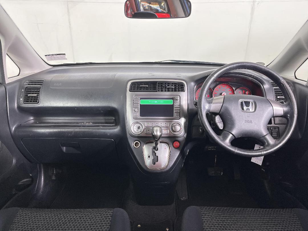 Photo '17' of Honda Stream Photo '17' of Honda Stream