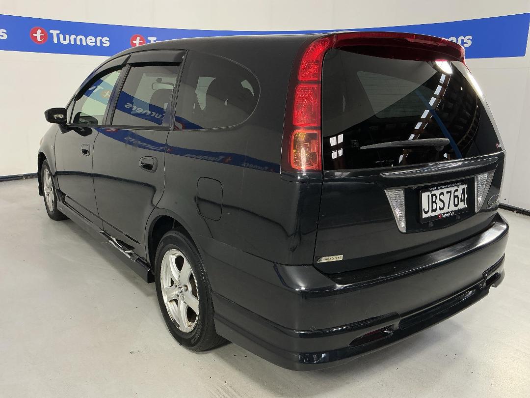 Photo '5' of Honda Stream Photo '5' of Honda Stream