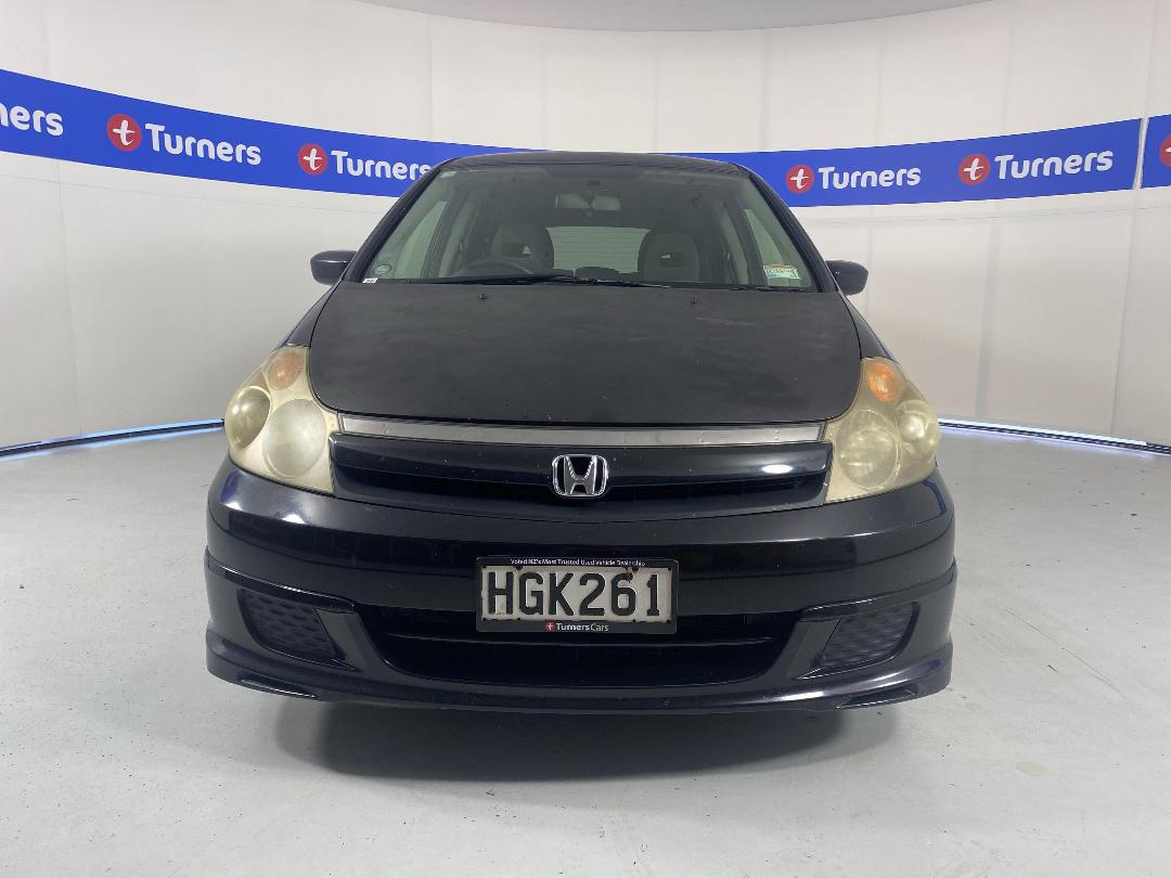 Photo '2' of Honda Stream Photo '2' of Honda Stream