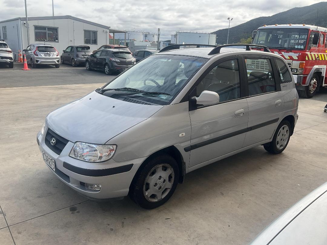 Photo '2' of Hyundai Lavita GLS Photo '2' of Hyundai Lavita GLS