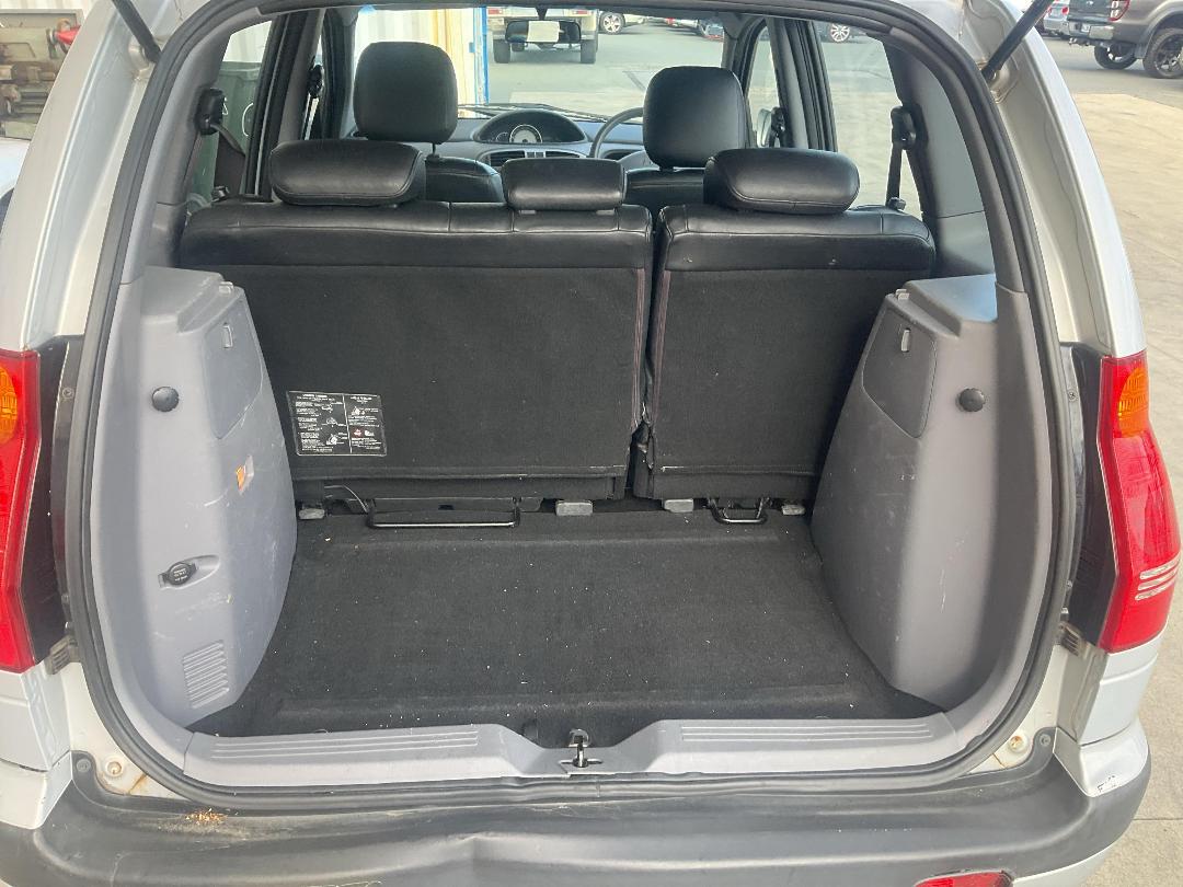 Photo '11' of Hyundai Lavita GLS Photo '11' of Hyundai Lavita GLS