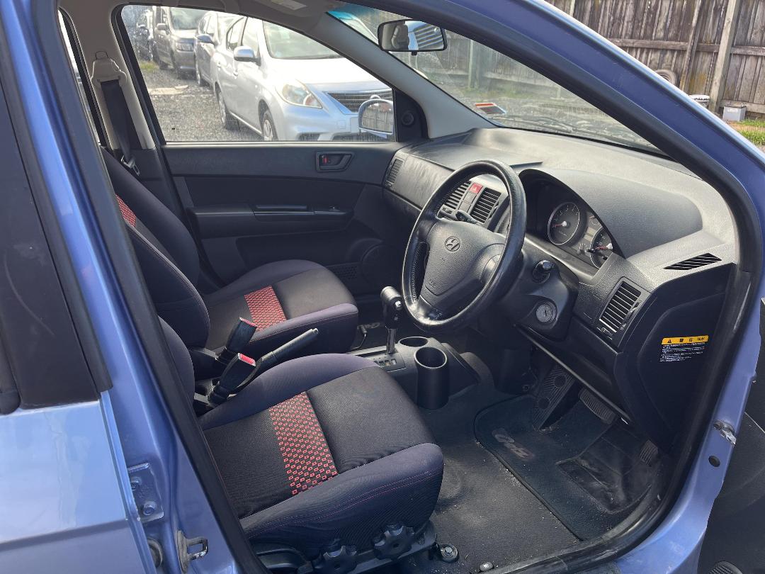 Photo '10' of Hyundai TB Photo '10' of Hyundai TB