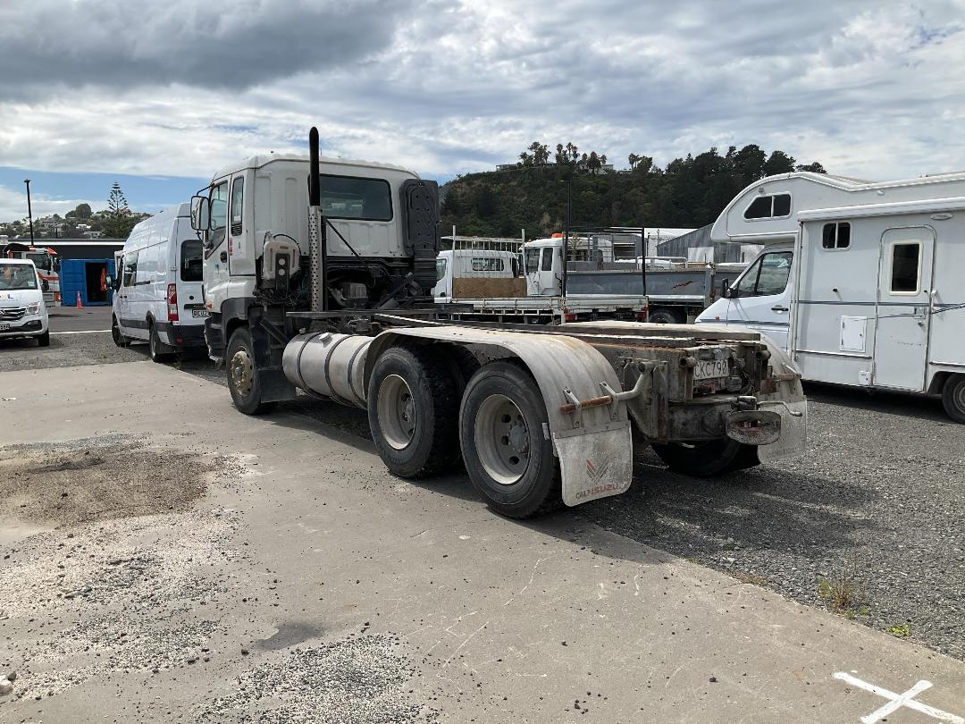 Photo '6' of Isuzu CXZ 400 GIGAMAX Cab Chassis