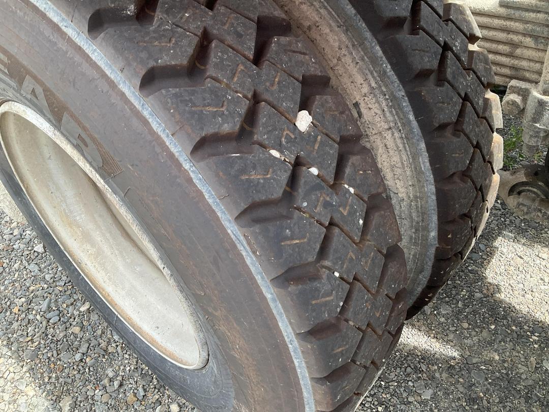 Photo '34' of Isuzu CXZ 400 GIGAMAX Cab Chassis