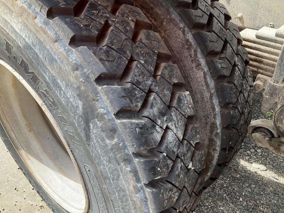 Photo '36' of Isuzu CXZ 400 GIGAMAX Cab Chassis