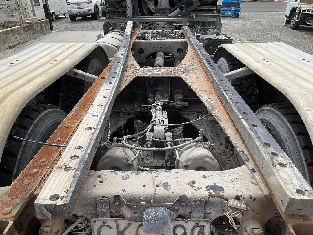 Photo '25' of Isuzu CXZ 400 GIGAMAX Cab Chassis