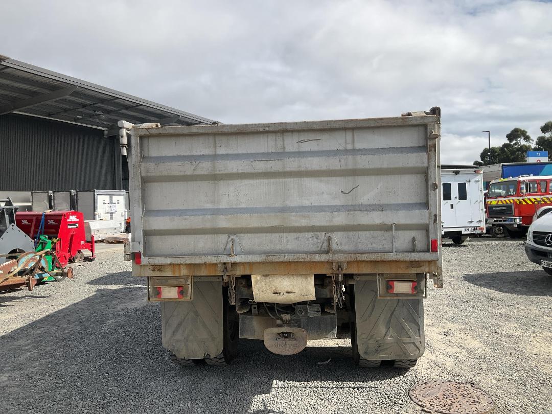 Photo '4' of Isuzu CXZ 400 GIGAMAX Tipper Photo '4' of Isuzu CXZ 400 GIGAMAX Tipper