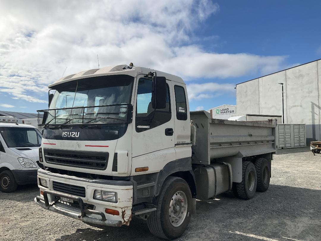 Photo '6' of Isuzu CXZ 400 GIGAMAX Tipper Photo '6' of Isuzu CXZ 400 GIGAMAX Tipper