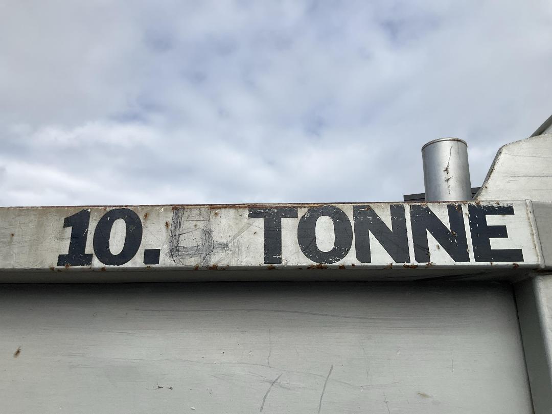 Photo '32' of Isuzu CXZ 400 GIGAMAX Tipper Photo '32' of Isuzu CXZ 400 GIGAMAX Tipper