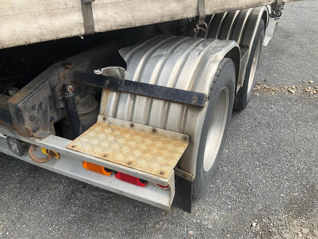 Photo '17' of Isuzu EXY Tractor Unit