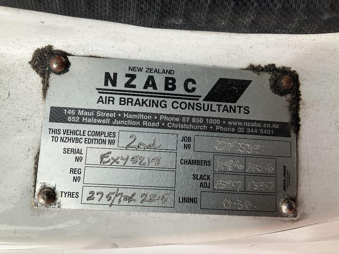 Photo '31' of Isuzu EXY Tractor Unit