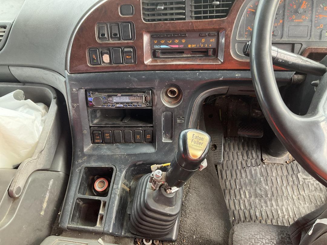 Photo '20' of Isuzu EXY Tractor Unit