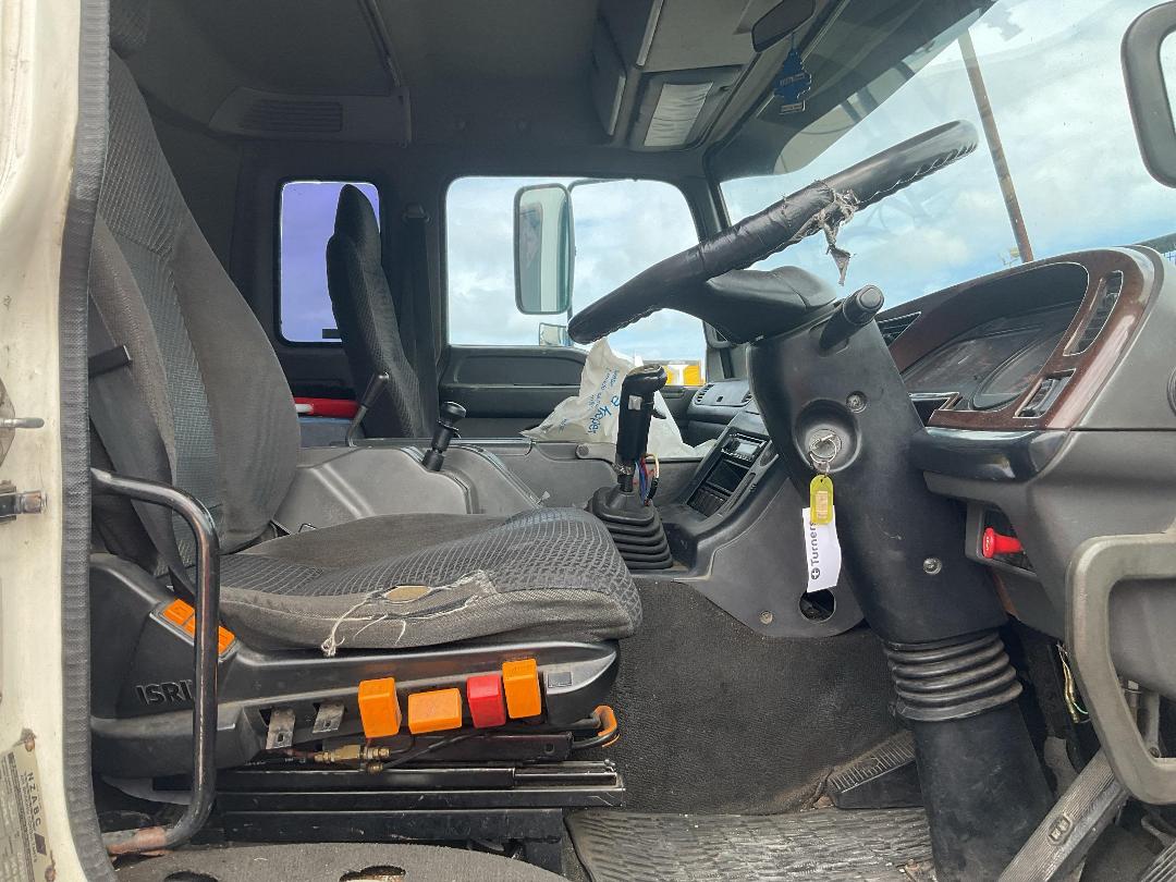 Photo '21' of Isuzu EXY Tractor Unit