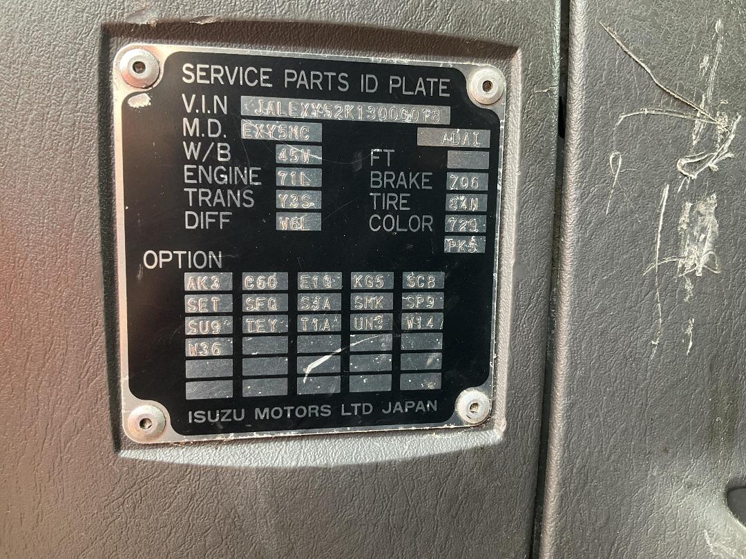 Photo '30' of Isuzu EXY Tractor Unit