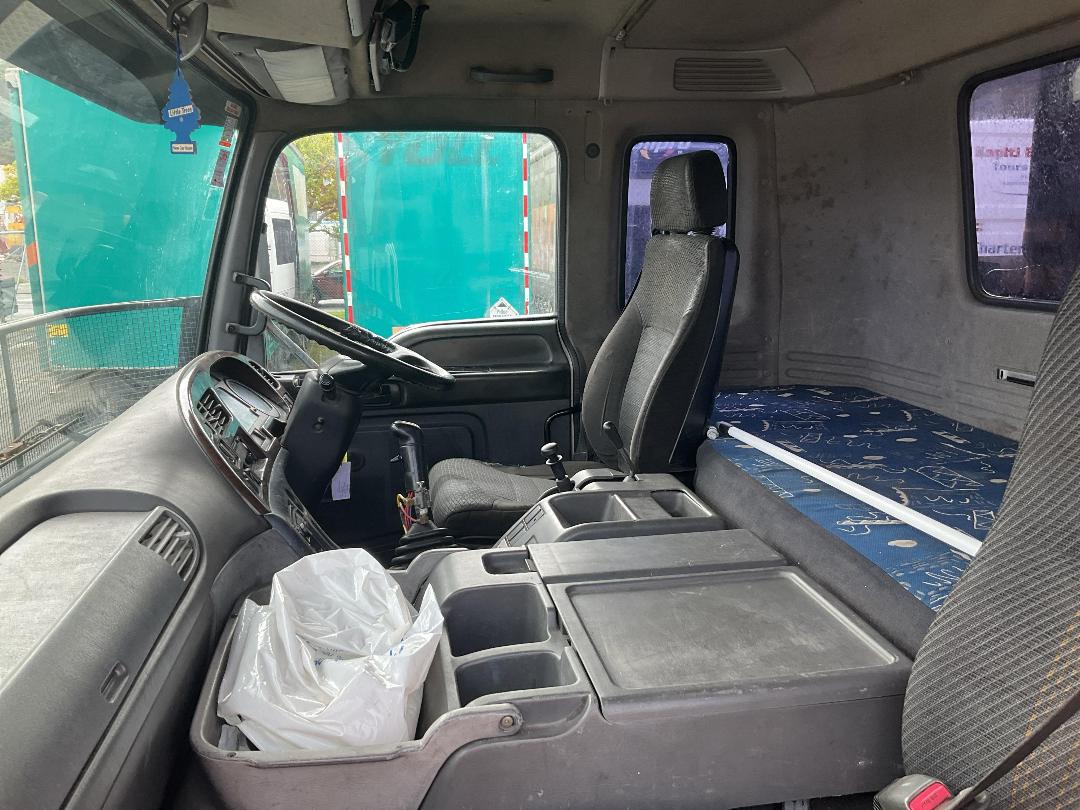 Photo '24' of Isuzu EXY Tractor Unit