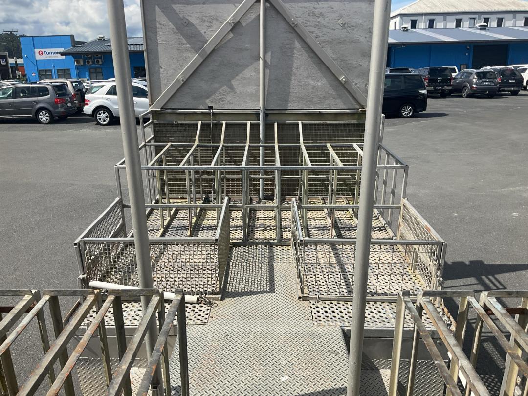 Photo '19' of Isuzu F SERIES FRR500F 4X2 TRUCK Traffic Management Photo '19' of Isuzu F SERIES FRR500F 4X2 TRUCK Traffic Management