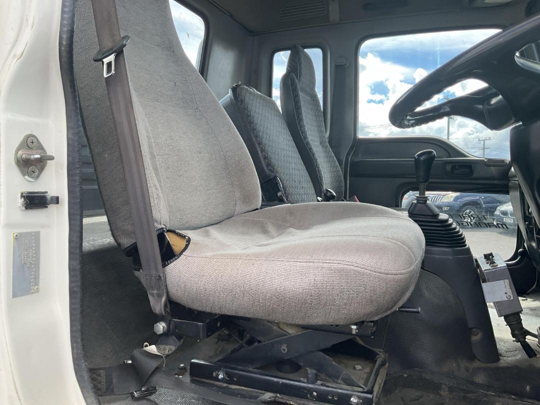 Photo '26' of Isuzu F SERIES FRR500F 4X2 TRUCK Traffic Management Photo '26' of Isuzu F SERIES FRR500F 4X2 TRUCK Traffic Management