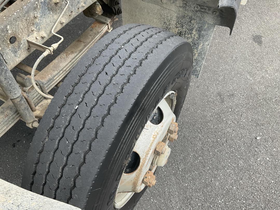 Photo '34' of Isuzu F SERIES FRR500F 4X2 TRUCK Traffic Management Photo '34' of Isuzu F SERIES FRR500F 4X2 TRUCK Traffic Management