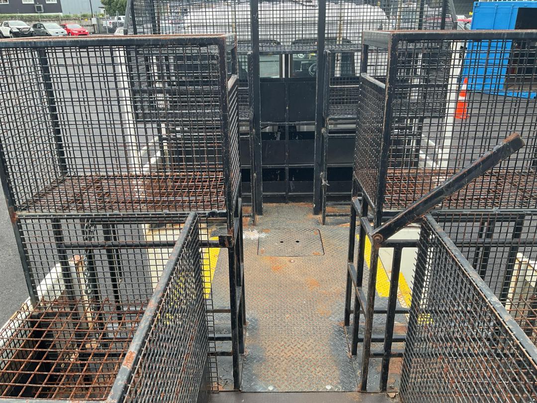 Photo '20' of Isuzu F Series FRR500 4X2 TRUCK Traffic Management