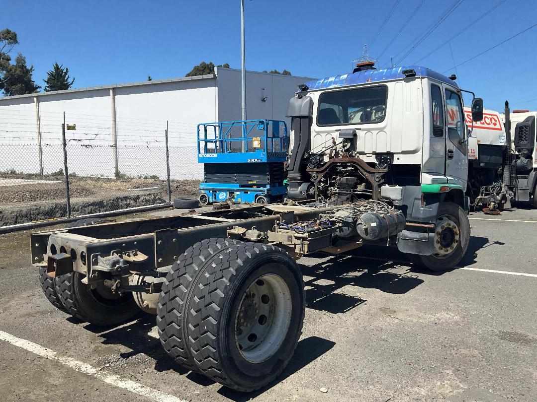 Photo '4' of Isuzu FTR 750 Cab Chassis