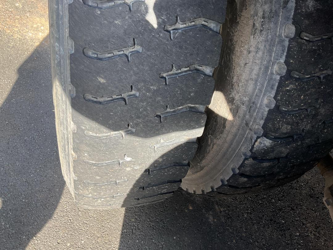 Photo '32' of Isuzu FVZ 1400P Flat Deck Crane