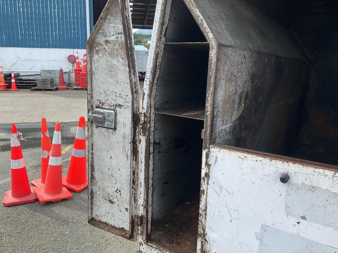 Photo '9' of Isuzu N Series NKR250S 4X2 TRUCK Agricultural Photo '9' of Isuzu N Series NKR250S 4X2 TRUCK Agricultural