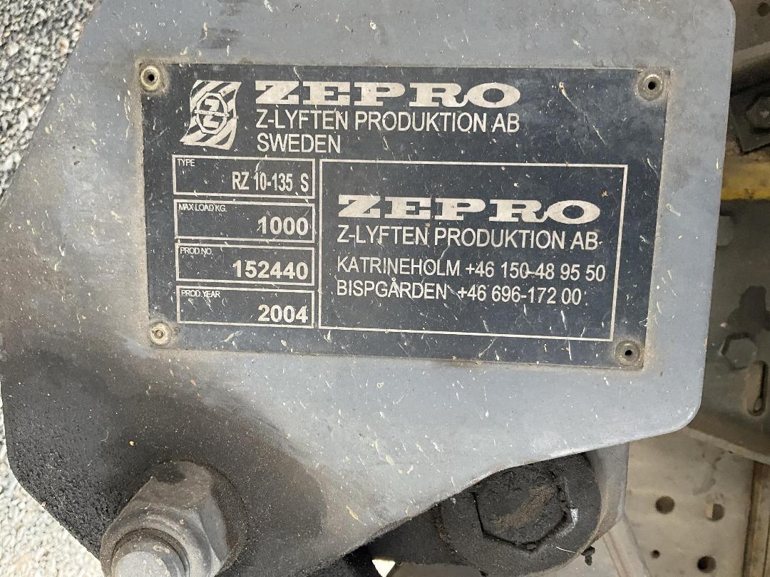 Photo '28' of Isuzu NPR 350 Box Body