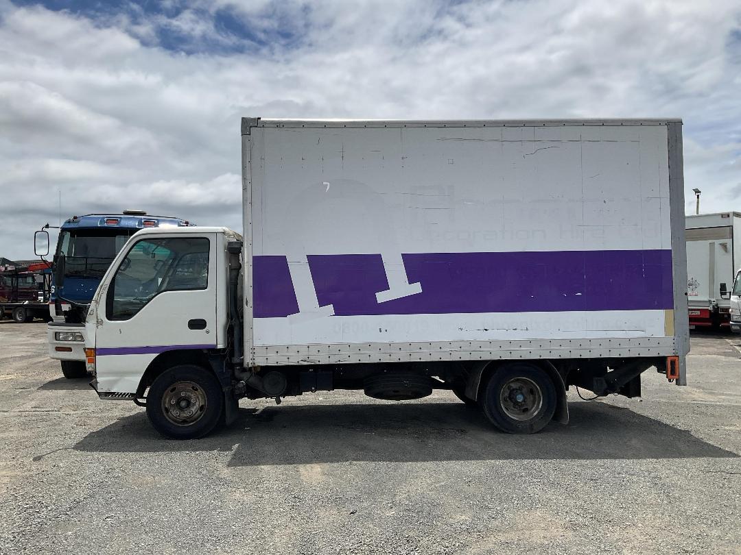 Photo '7' of Isuzu NPR 350 Box Body
