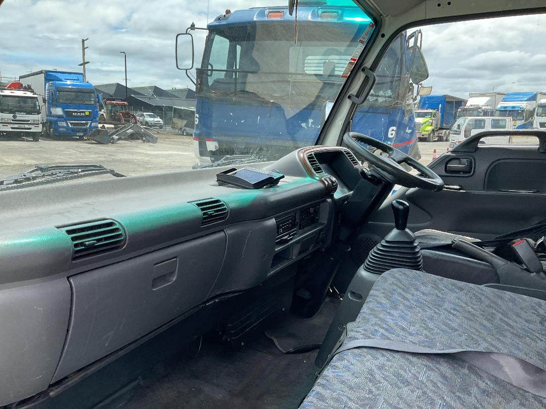 Photo '14' of Isuzu NPR 350 Box Body