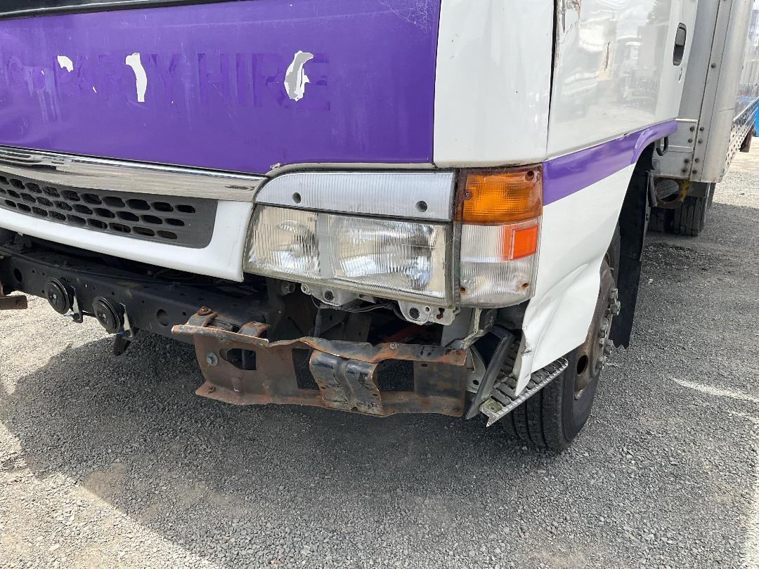 Photo '16' of Isuzu NPR 350 Box Body