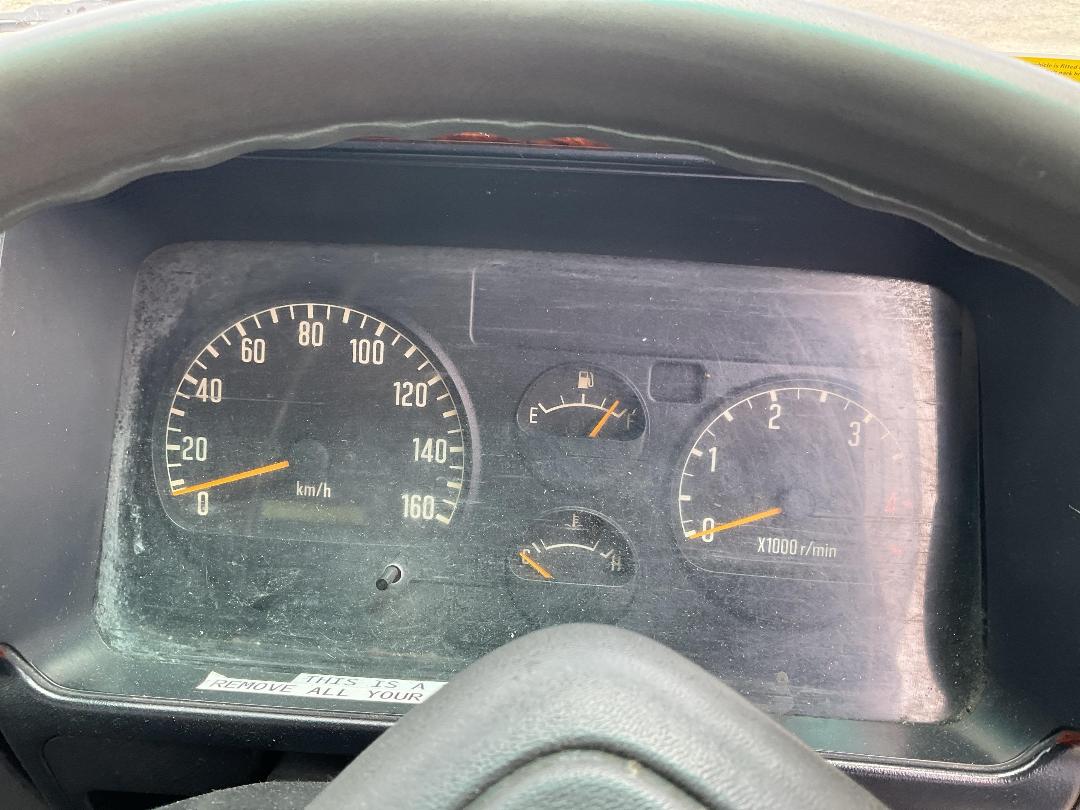 Photo '11' of Isuzu NPR 350 Box Body