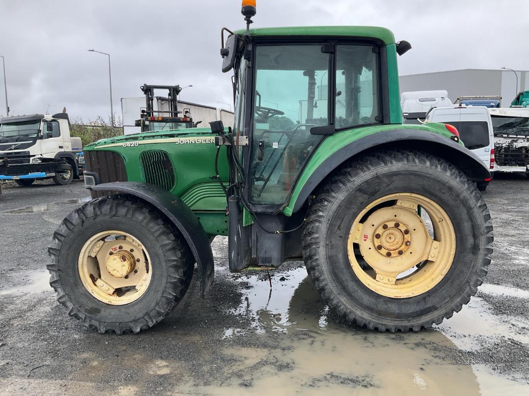 Photo '7' of John Deere 6420 Tractor